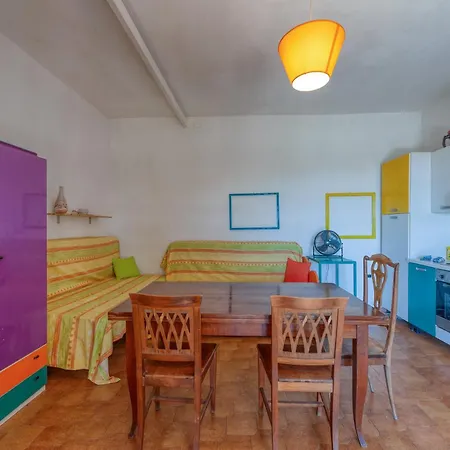Apartment Sprocketlandia Frigole